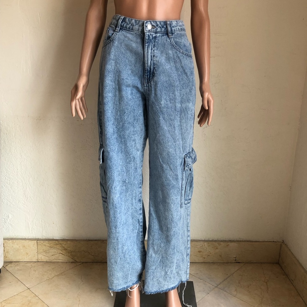 Forever 21 Blue Cargo Denim Jeans Pants Women’s Size 30 Side Pockets Fringes